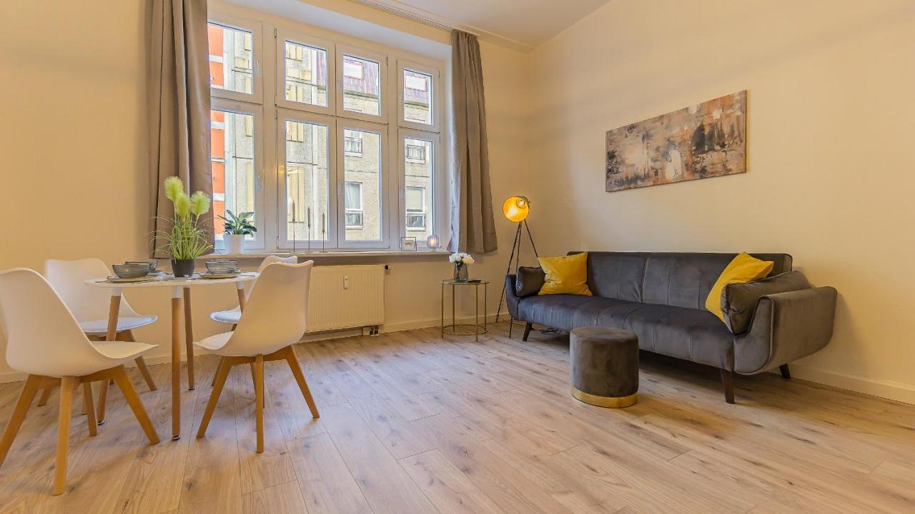 Cityapartment - 53 M², 2 Zimmer, Zentral, Netflix, Kueche, Waschmaschine Κότμπους Εξωτερικό φωτογραφία