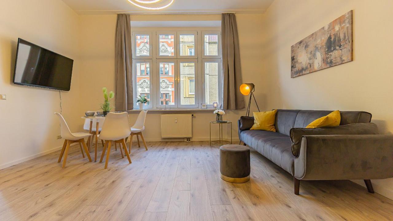 Cityapartment - 53 M², 2 Zimmer, Zentral, Netflix, Kueche, Waschmaschine Κότμπους Εξωτερικό φωτογραφία